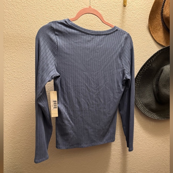 Cyrus Long Sleeve Ribbed Top - Picture 3 of 3